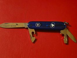 Victorinox Messer Blau Transparent Crédit Suisse