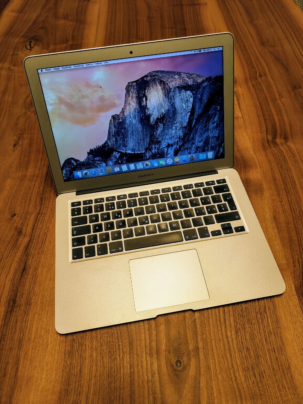 Apple Notebook: MacBook Air 13" 1.4GHz Intel Core i5, 8GB RAM – Usato da Jona venduto da mei_8gzx