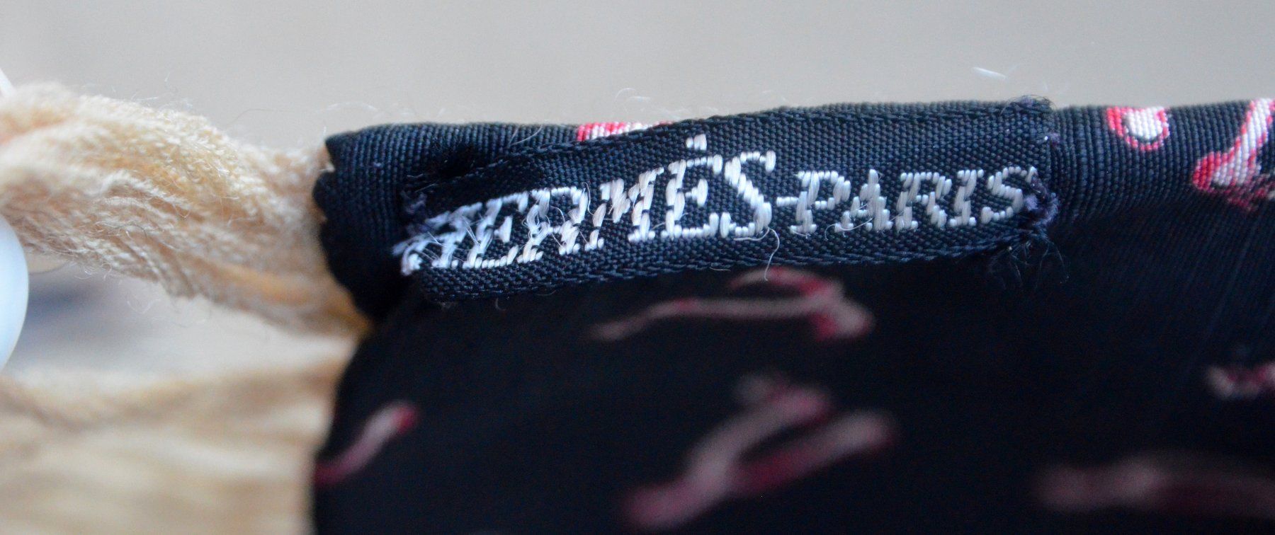 Hermès Sciarpe: Hermès Dchal Kaschmir - Seide /  Écharpe cachemire - soie – Usato da Collonges venduto da Auganien 5