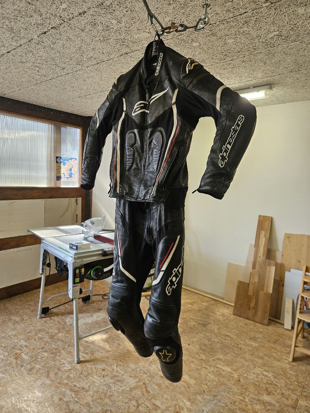 Alpinestars Jacken: Lederkombi Alpinstars – Gebraucht aus Rotkreuz von korni92 1