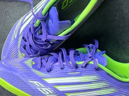 Adidas Hallenturnschuh, Grösse 40 2/3, wie neu