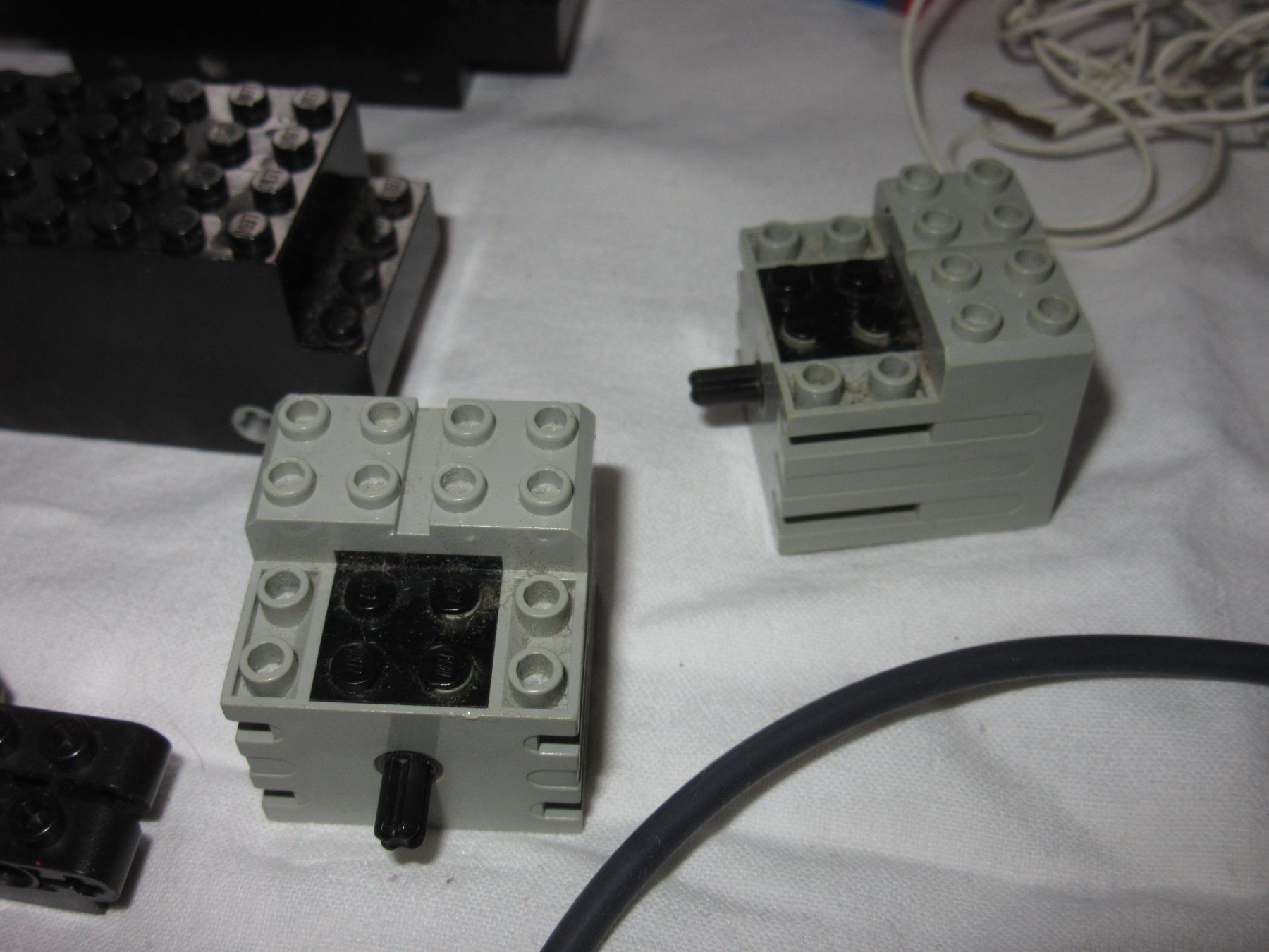 Lego Kit di costruzioni: Vintage LEGO Pneumati & Elektrik Sortiment - mit Transparent – Usato da Zürich venduto da Timtom3 5