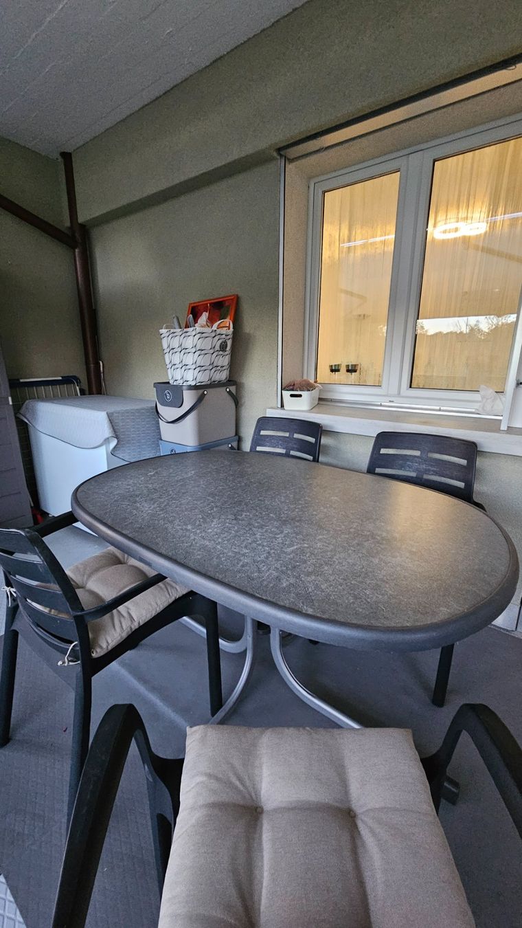Tischset: Balkonset mit Tisch und 4 Stühlen – Gebraucht aus Uster von tkotm 5