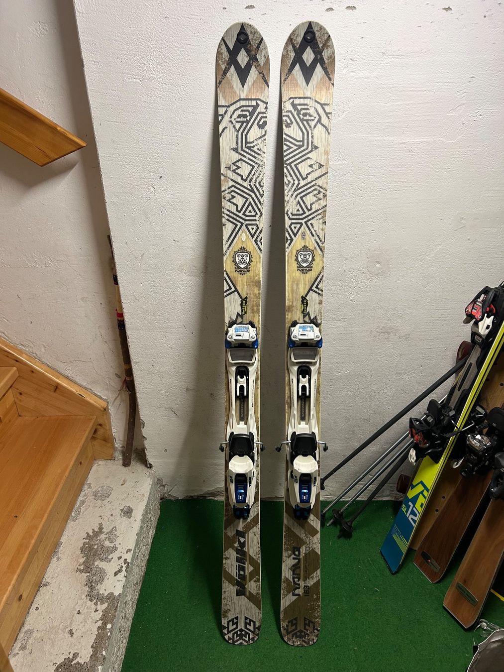 Völkl Skis: Völkl Freeride ski – D'occasion à Zürich par Vizino