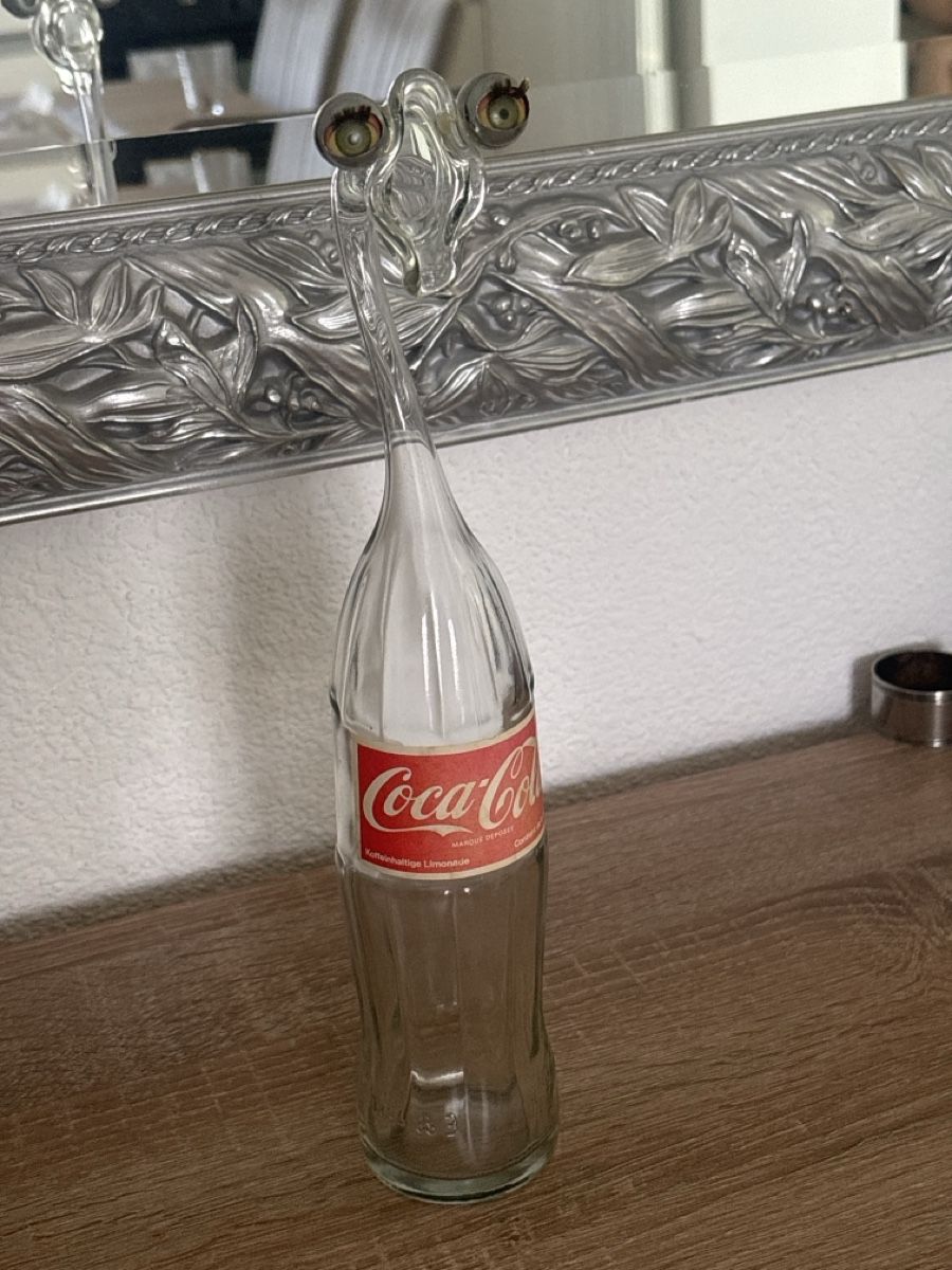 Coca-Cola Apparecchiature e tecnologia a gas: Coca Cola Flasche mit Glasfigur Neuware 40 Zeichen – Usato da rheineck venduto da Neshi06 3