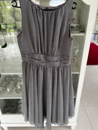 Swing- Sommerliches Punktmuster Kleid - Grösse 44