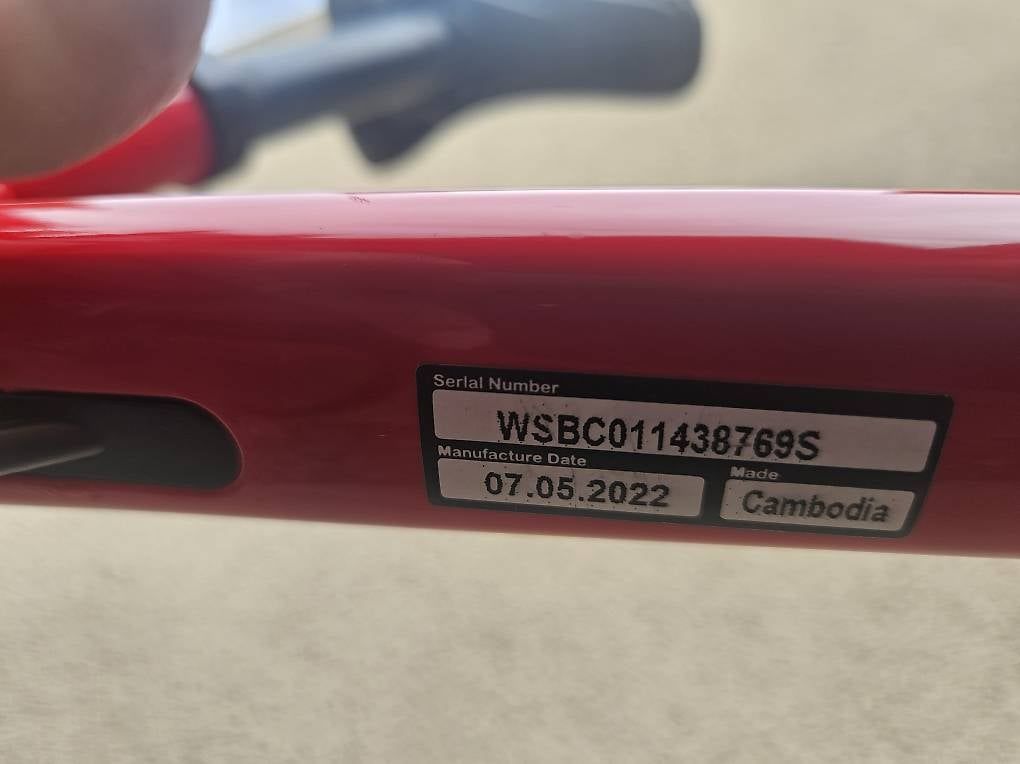 Specialized Biciclette: 24 Zoll Specialized Kinder Velo – Usato da Alberswil venduto da Famous1 2