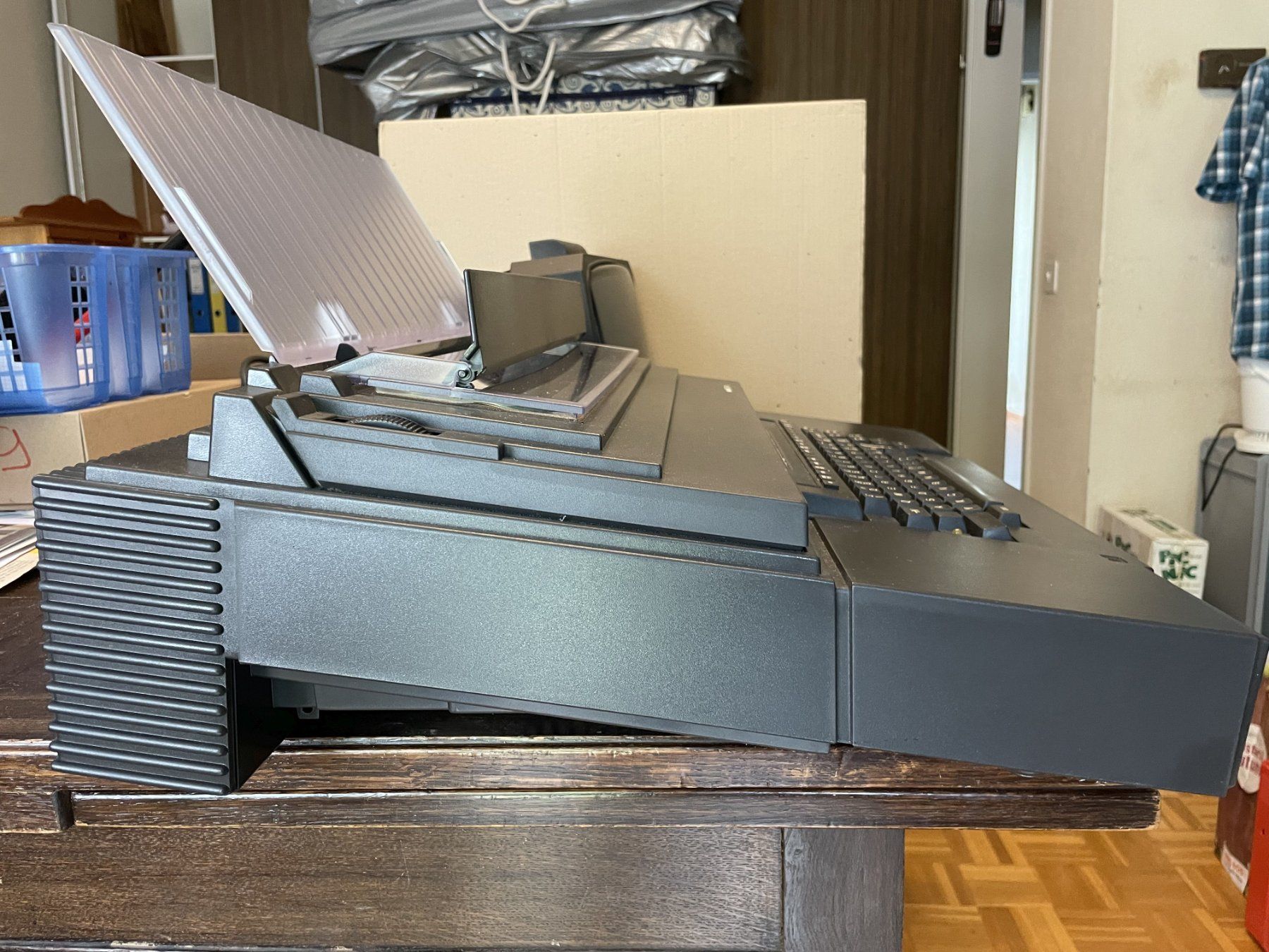 Schreibmaschinen: Olivetti Schreibmaschine – Gebraucht aus Aesch ZH von 19fish58blue 1