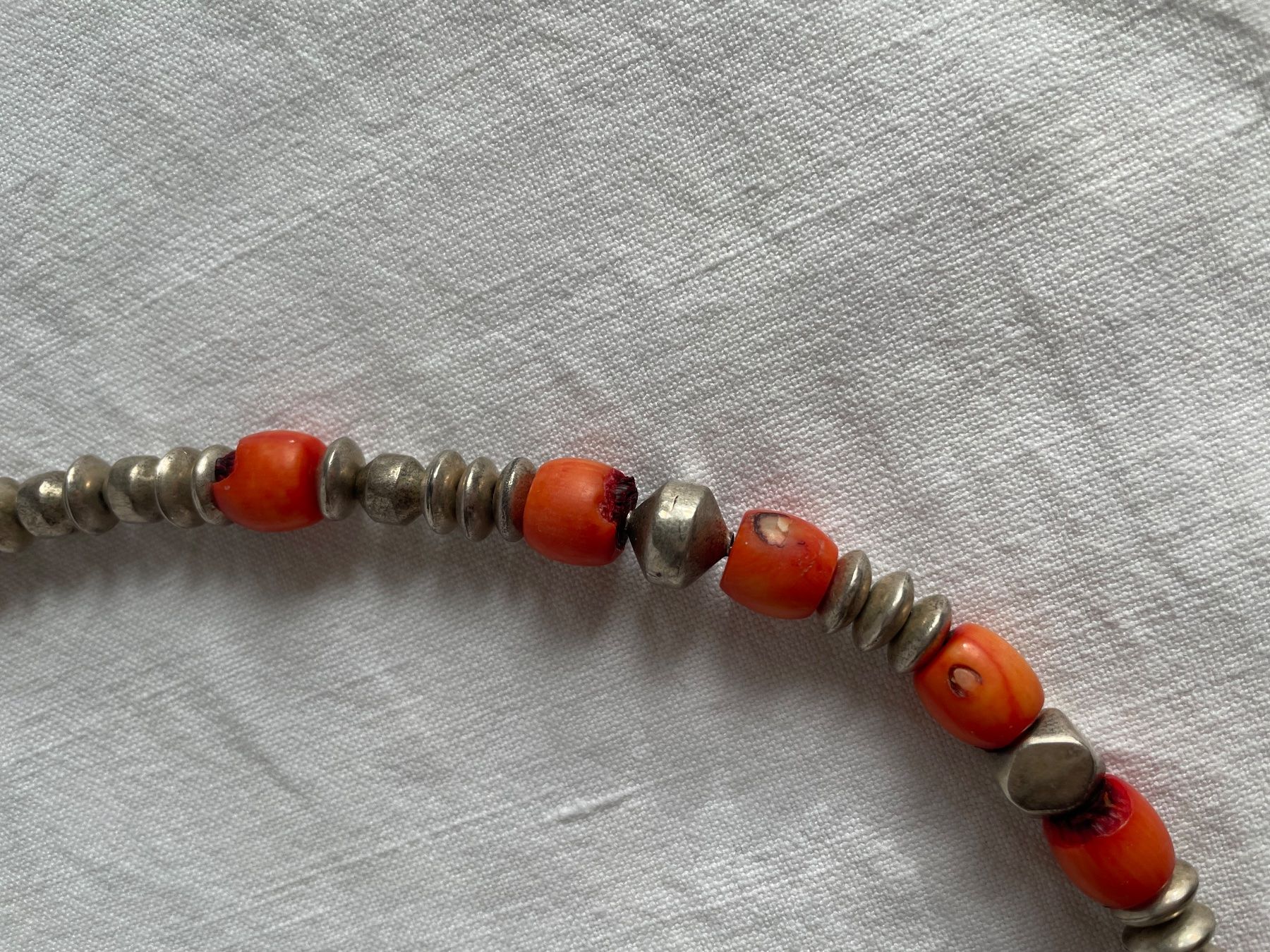 Catenine: Kette mit Korallen- und Silberelementen – Usato da Köniz venduto da kupu-kupu 4