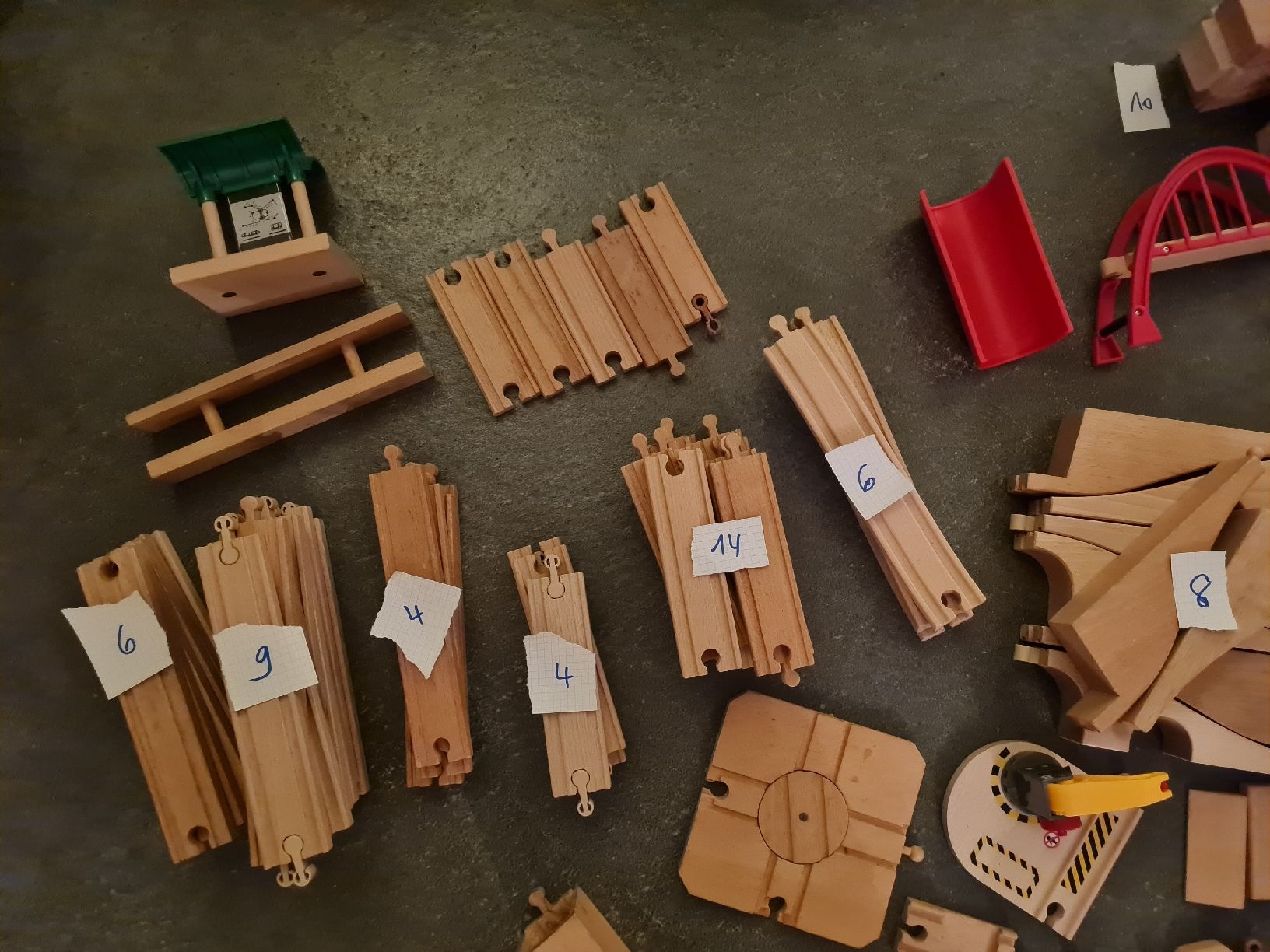 Brio Spielzeuge: Grosses Brio/Ikea Holz Zug/Eisenbahnset – Gebraucht aus Turgi von vivizz 2