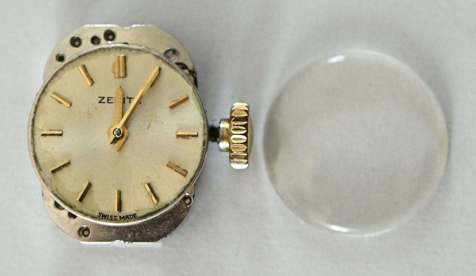 Zenith Montres: ZENITH Damenuhrwerk – D'occasion à Ehrendingen par nicoro50