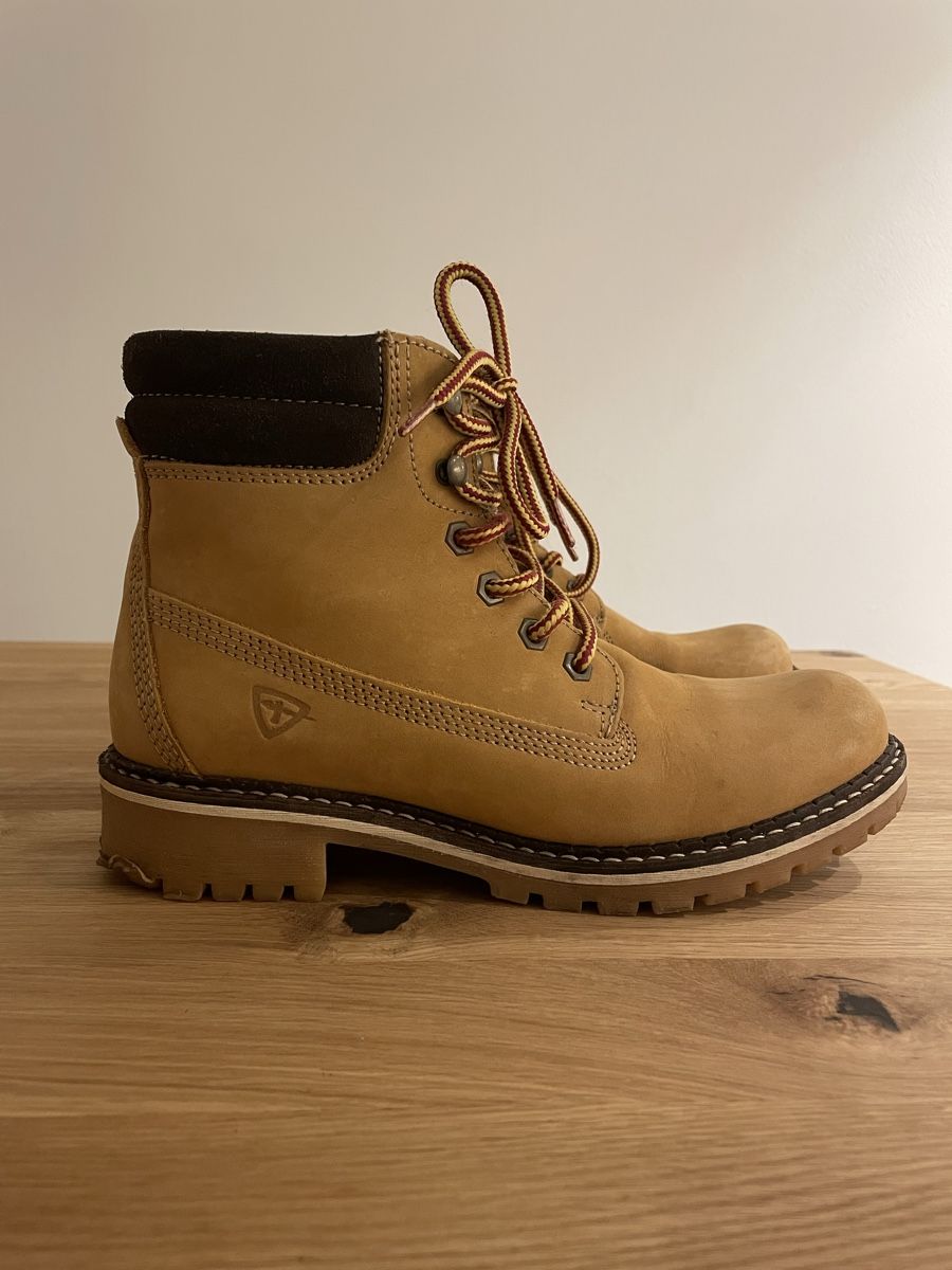 Tamaris Damenschuhe: Winterschuhe – Gebraucht aus Chur von buc_6tcp