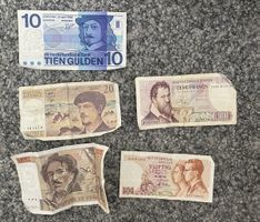 Alte Banknoten verschiedenen Ursprung 