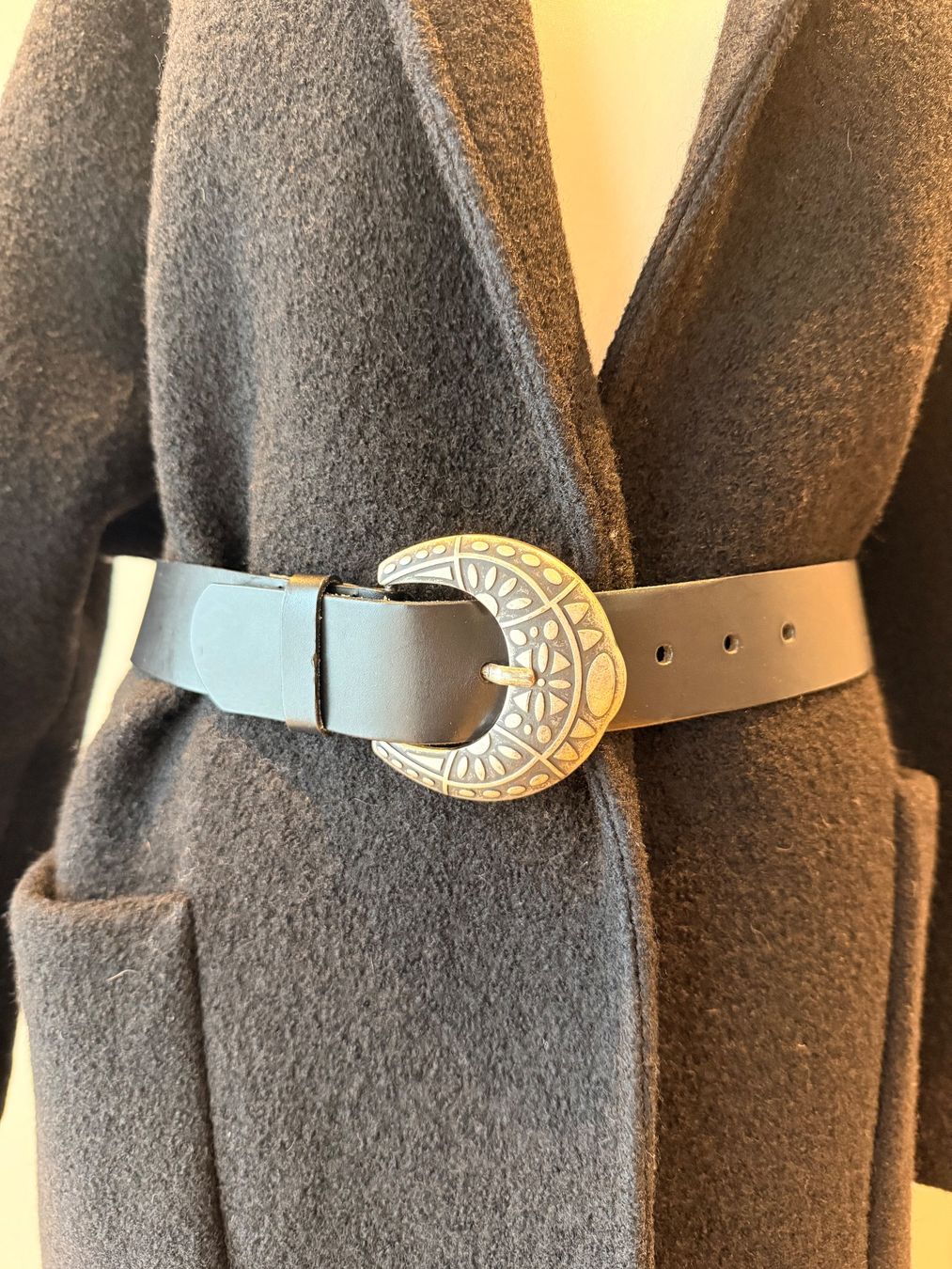 Ba&Sh Cappotti: Black wool long coat Bash – Usato da Pully venduto da sil_m9nm 3