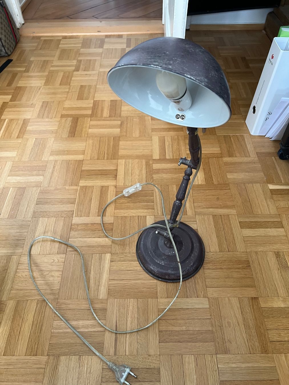 Scrivanie: Bureau + Lampe – Usato da Genève venduto da ism_th6q 3