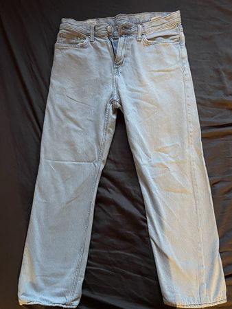 H&M Relaxed Jeans hellblau Grösse 31/32.