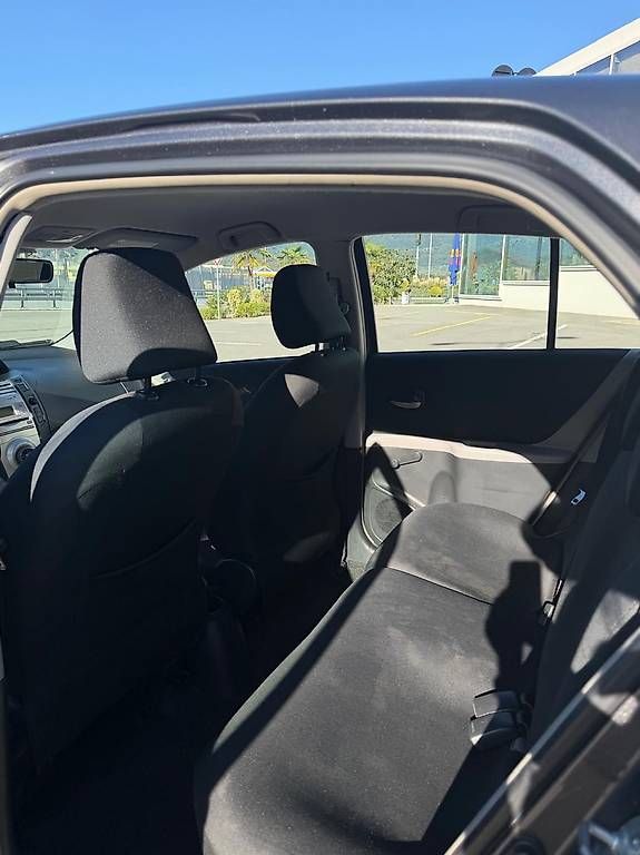Automobili: Toyota Yaris 1.3 Chic – Usato da Monthey venduto da Quintela77 4