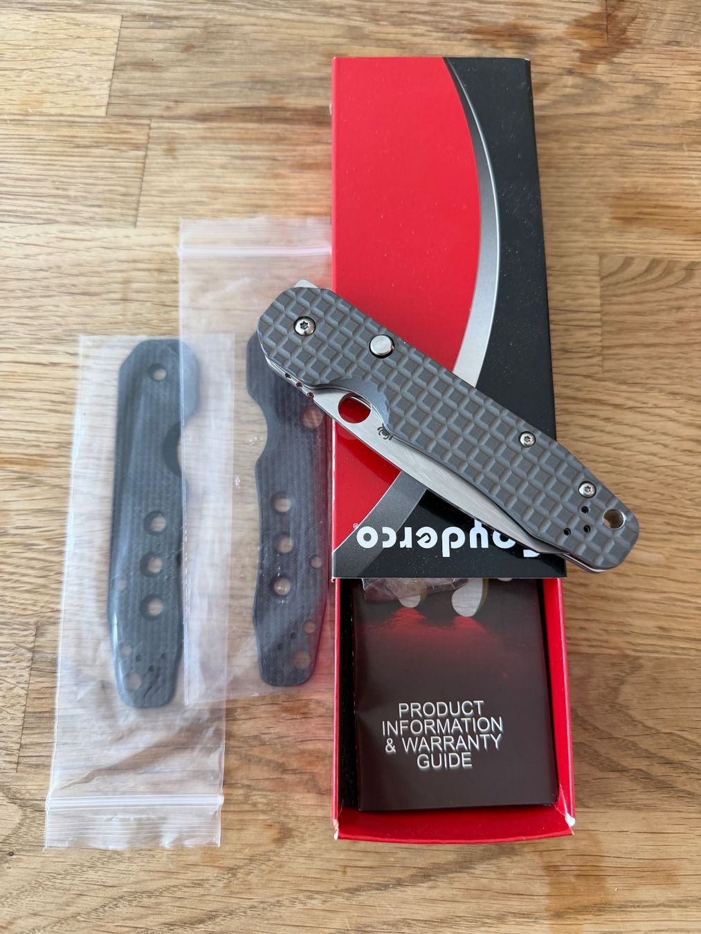 Spyderco Accessori: Spyderco Smock - Flytanium Griff – Nuovo e nell'imballaggio originale da Villars-sur-Glane venduto da Dam0 2