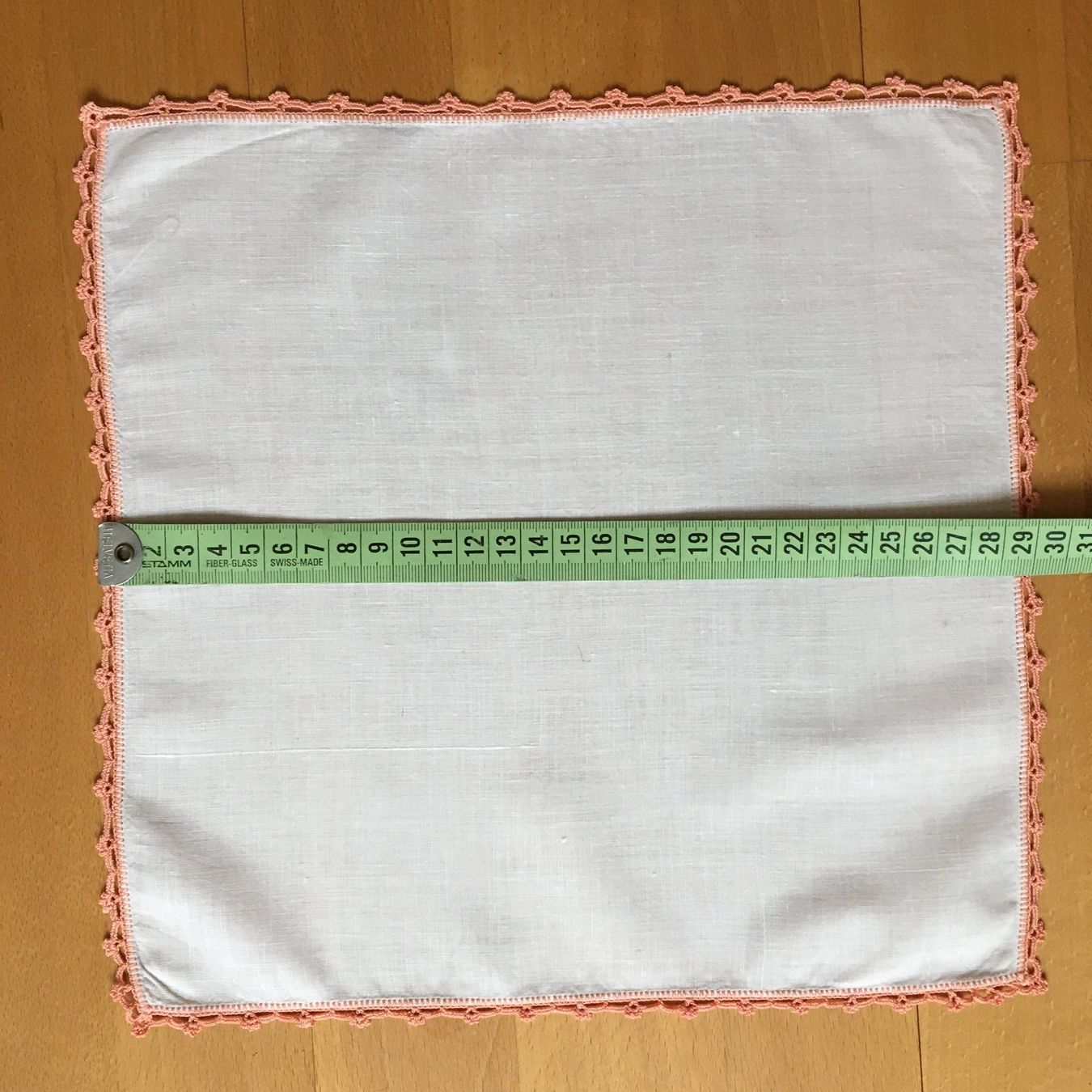 Altro in  Abbigliamento & Accessori: Taschentuch mit Häkel - Spitzen  Spitzentaschentuch – Usato da Subingen venduto da Etageren 7