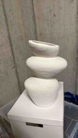 Weisse Deko Vase mit Struktur