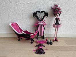 Monster High Salle de bain Draculaura Mattel + poupée & acc.
