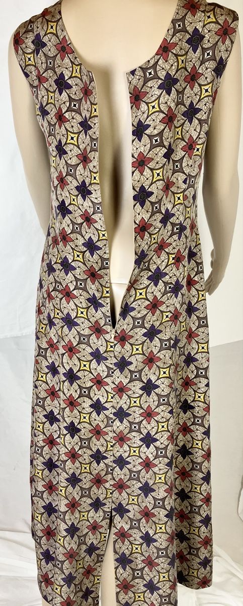 Robes: Ensemble Gr.36 – D'occasion à Mürren par Ne-le 3