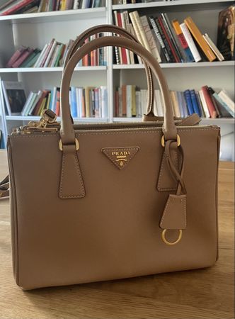 Prada-Galleria-Saffiano-Tasche NEU