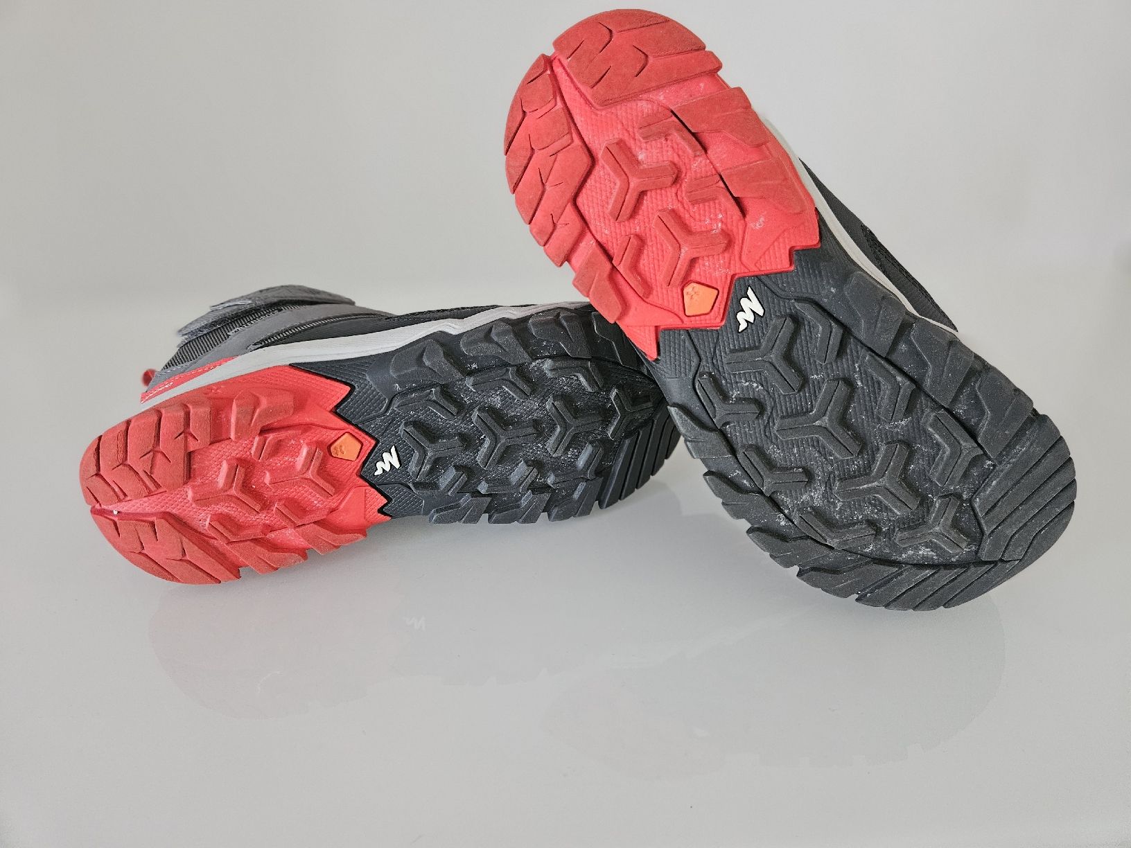 Decathlon Schuhe für Jungen: Kinder-Wanderschuhe Quechua Grösse 34 wasserdicht – Gebraucht aus Niederglatt ZH von Lady-Luck 1