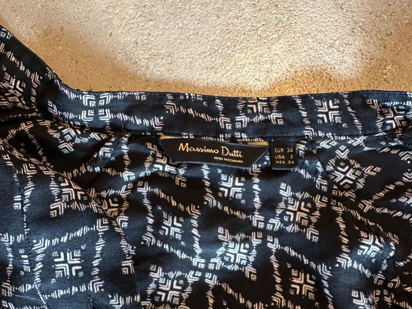 Massimo Dutti Chemisiers: Bluse Massimo Dutti Langarm Grösse34 – D'occasion à Buchs SG par Sunie 5