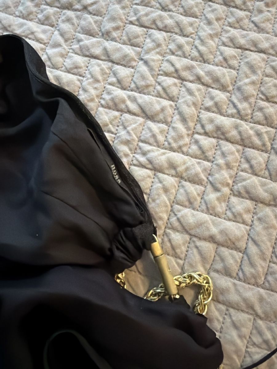 Hugo Boss Robes: Boss Seidenkleid – D'occasion à Uerikon par ZurichCity01 2