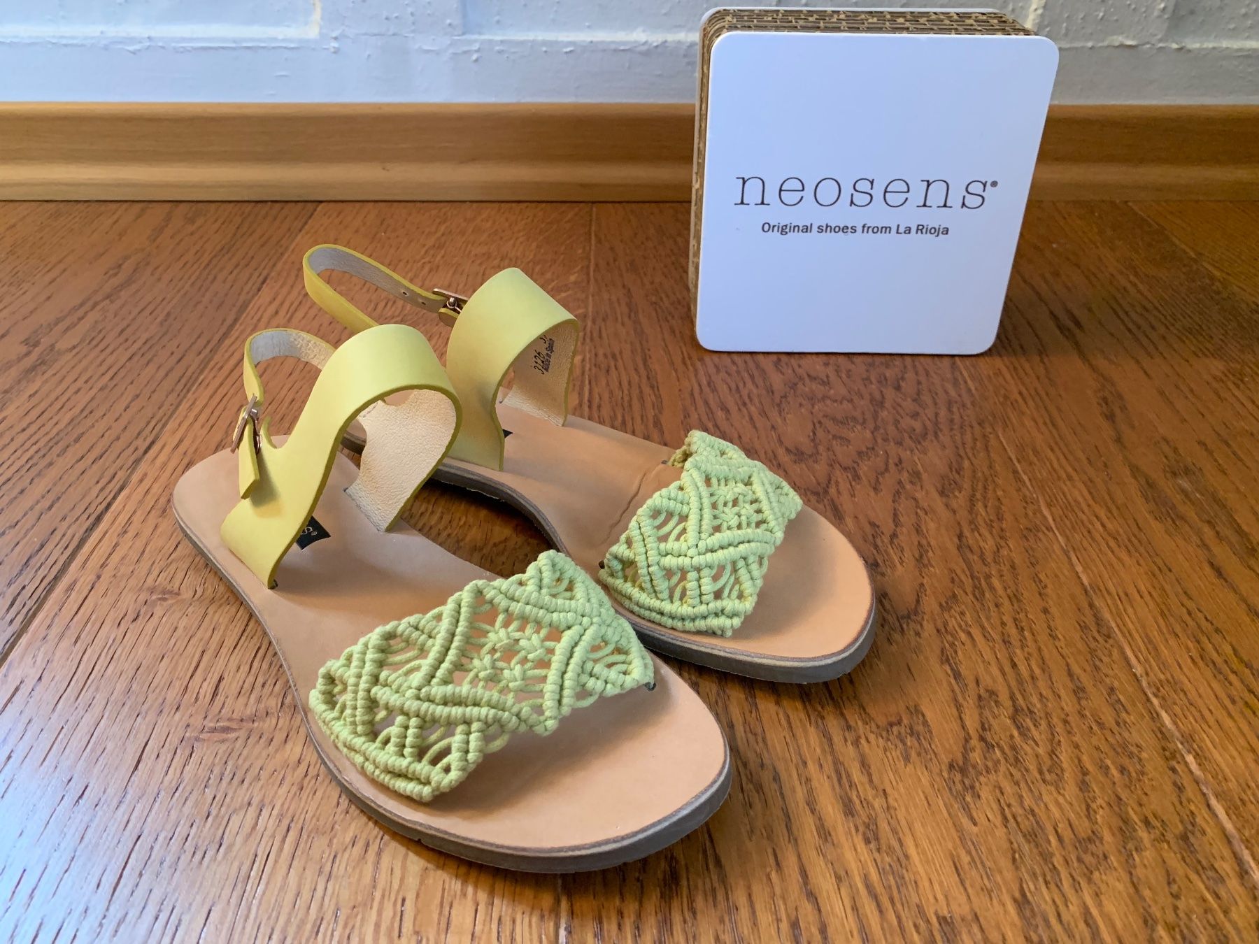 Neosens Scarpe da donna: Neosens Daphni 3126 sun Gr.37 – Nuovo (secondo la descrizione) da Zürich venduto da finsti 1