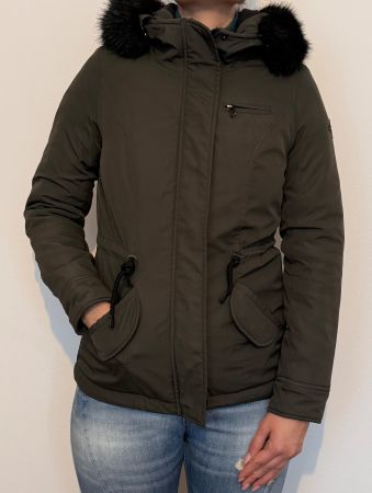 Winterjacke ONLY mit Kapuze und Kunstfell, Gr. XS