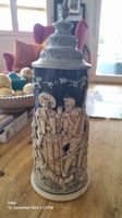 Antiker Bierkrug um 1900 - Steingut mit Relief & Zinn-Deckel