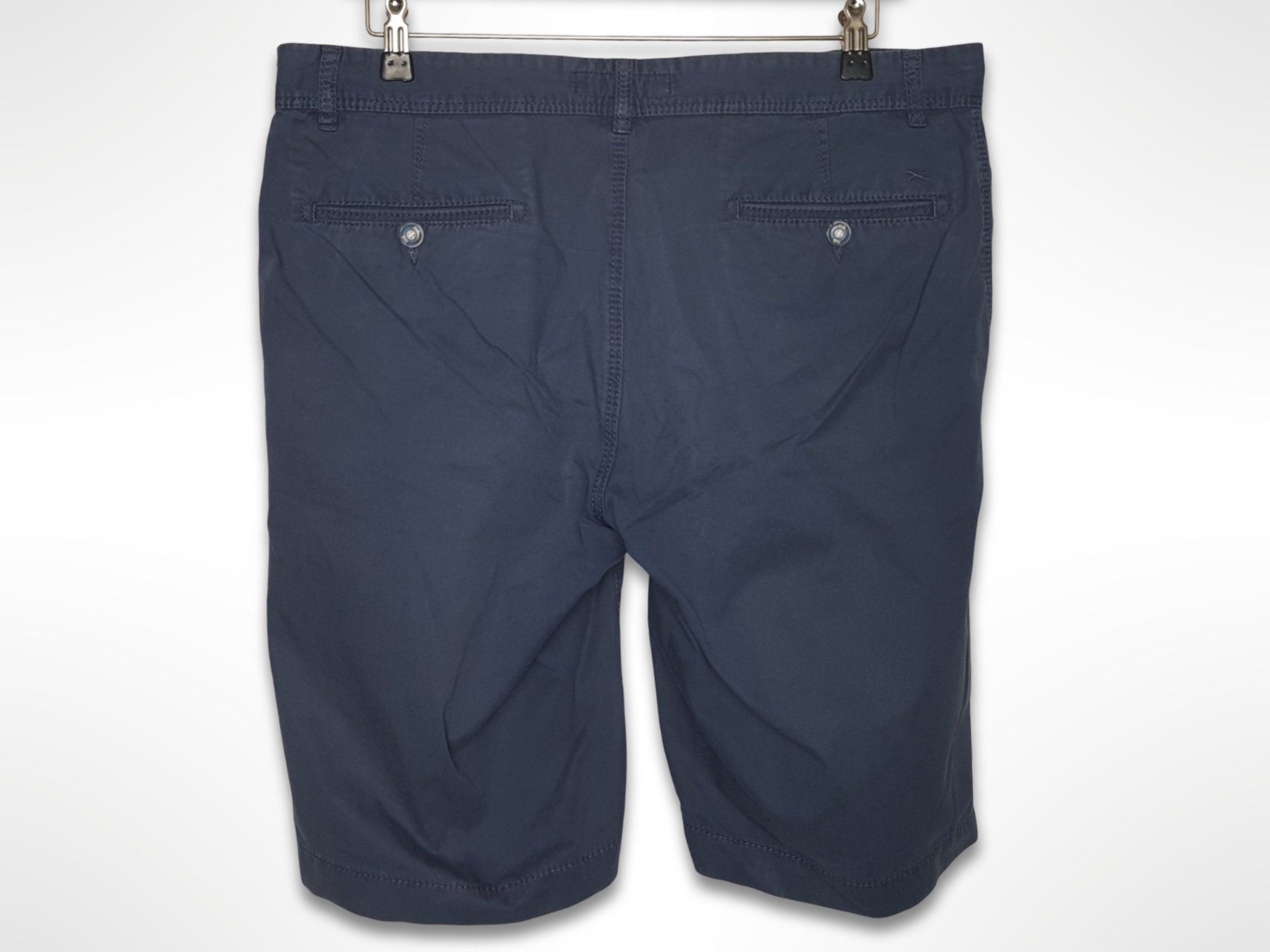 Brax Pantaloni: BRAX Dunkelblaue Bermudas Gr. 54 – Usato da Suhr venduto da Restwert_Suhr 1