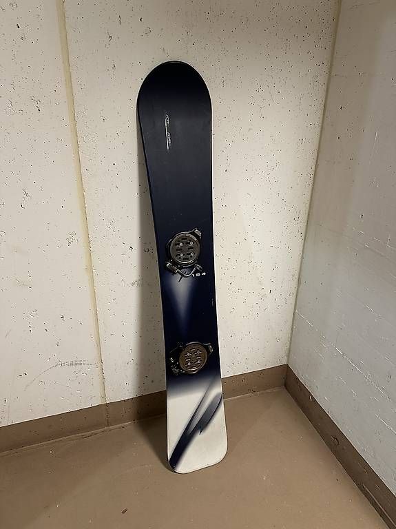 Boards: Snowboard – Gebraucht aus Basel von danylo_tustanovskyi