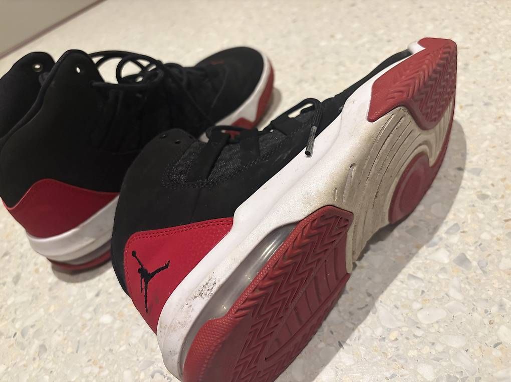 Scarpe da uomo: Jordan Max Aura Gr. 42.5 – Usato da Thayngen venduto da xelera 1