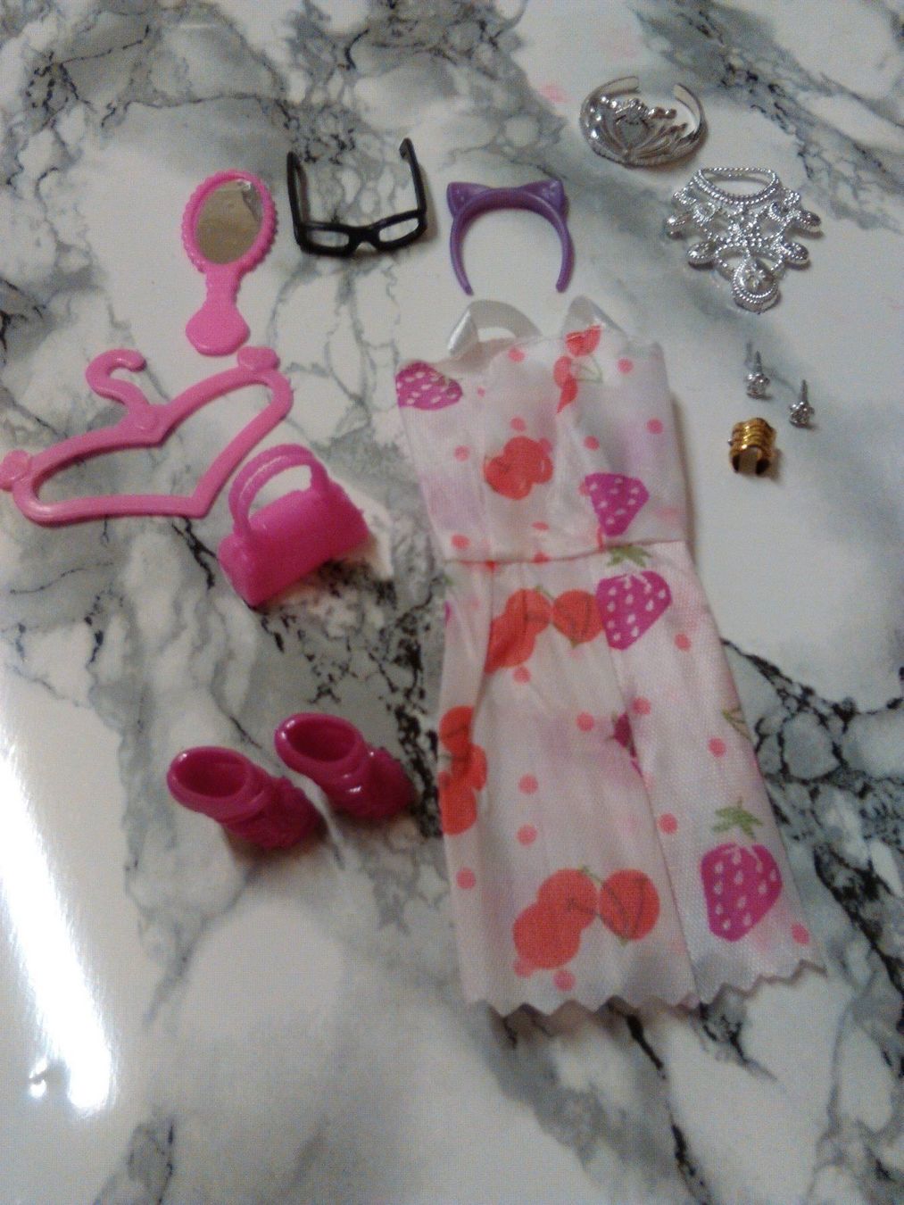 Vestiti & Gonne: BARBIE KLEID;WEISS ;MIT ACCESSORIES – Nuovo (secondo la descrizione) da Basel venduto da bijoutrie_4 1