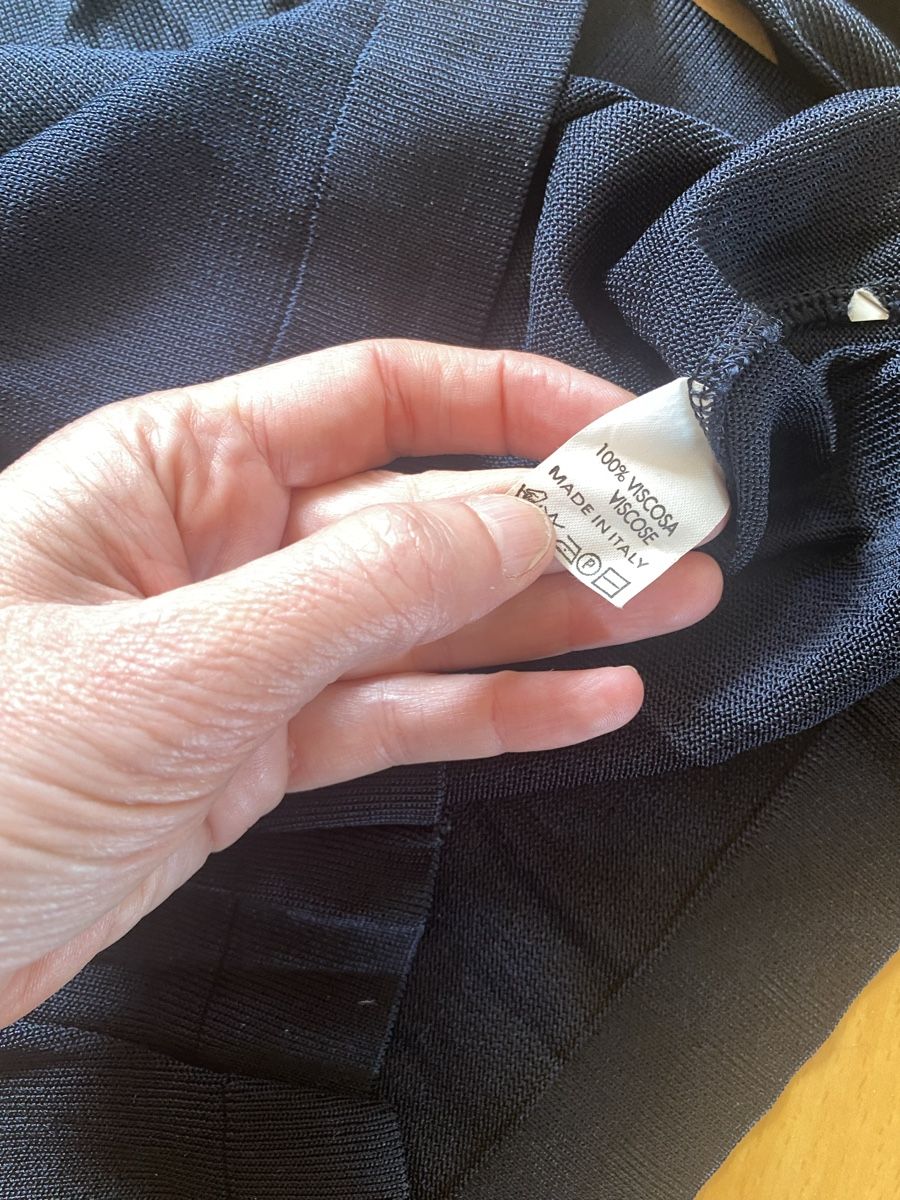 Top: Top viscose bleu Daniela Drei – Usato da Küssnacht am Rigi venduto da CALIFRASQUI 6