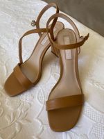 Pumps / Sandalen von Mango Gr. 39 - beige
