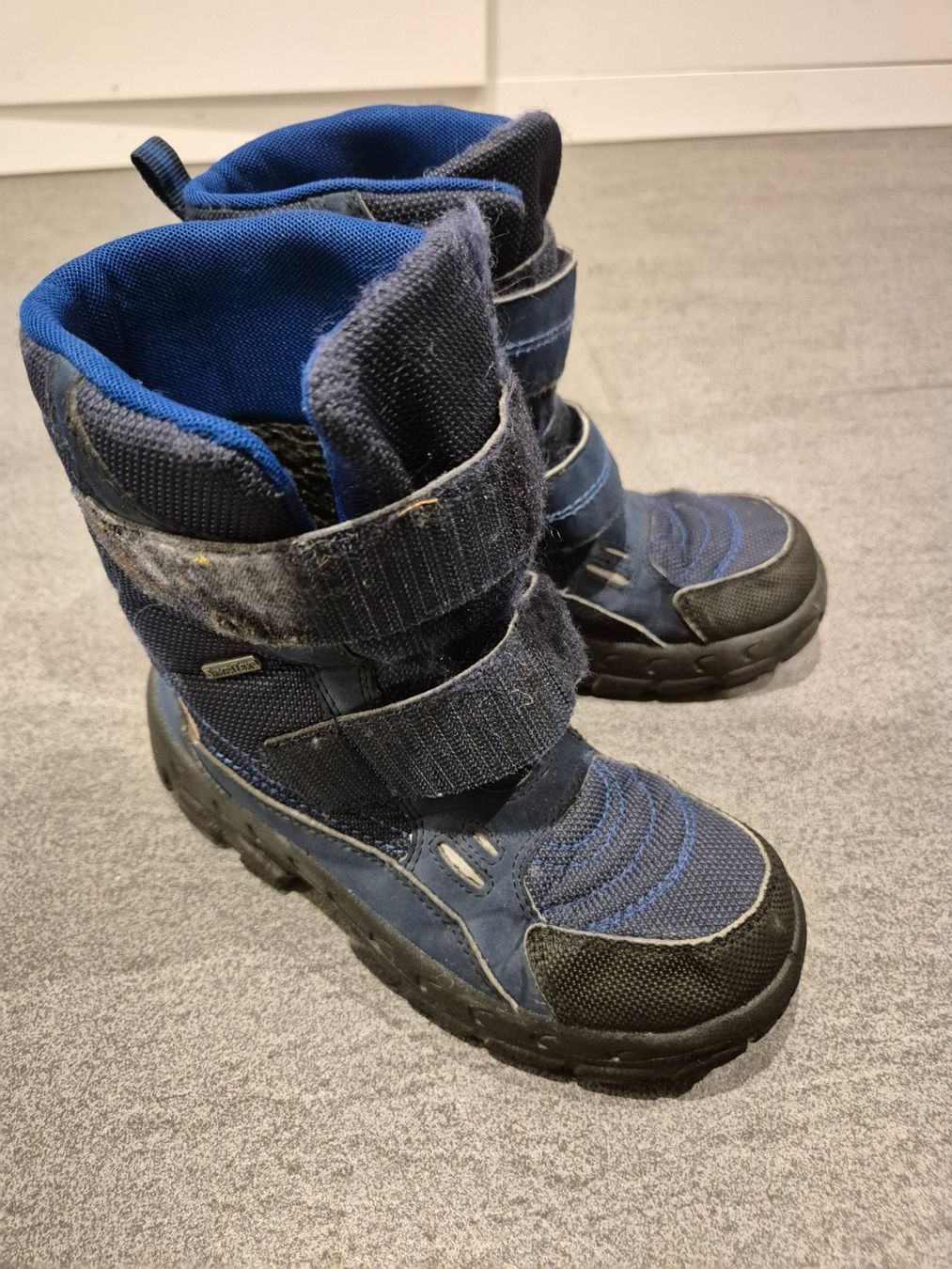 Scarpe per ragazzi: Wasserdichter Schuh gr.31 – Usato da Altendorf venduto da caj_hry2 1