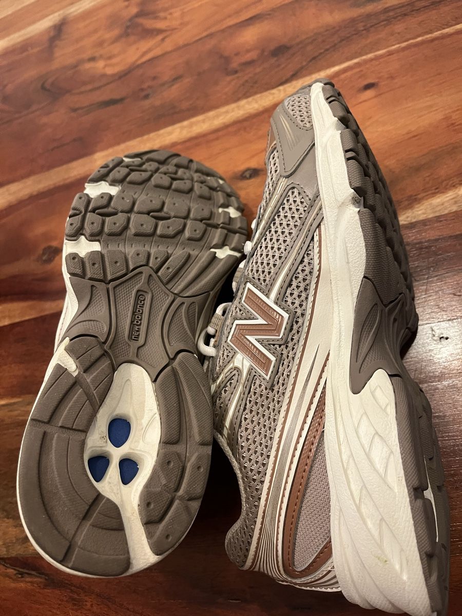 Scarpe da donna: New Balance 740 gr 38 – Usato da Luzern venduto da blackrose_101983 1