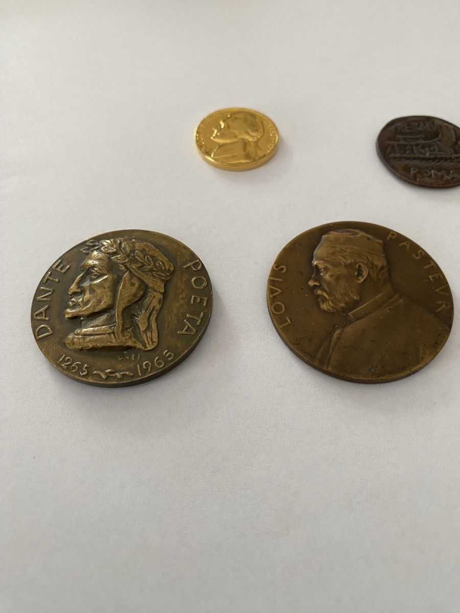 Medaglie: MÉDAILLES  – Usato da Genève venduto da Mar7319 2