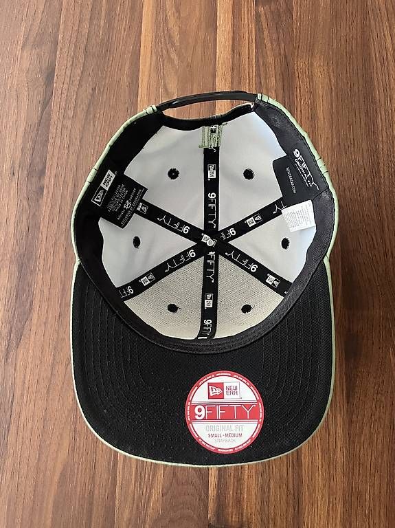Copricapi, berretti & cappellini: Tomorrowland Cap – Usato da Hägendorf venduto da Chev-Chelios89 3