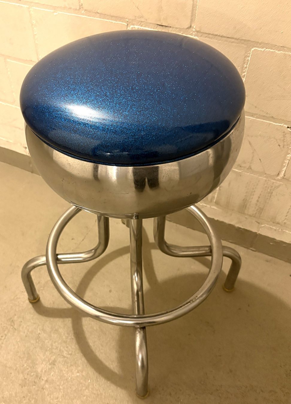 Hocker: American Diner Hocker - Masse 60 x 35 cm – Neu (gemäss Beschreibung) aus Glattbrugg von Ariel012 4