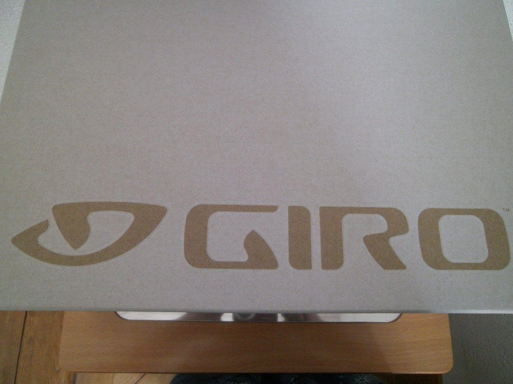 Helme: Casque de vélo modèle GIRO – Neu und originalverpackt aus Moutier von Mouschka 4