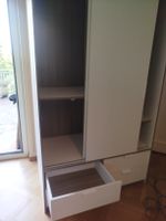 Kledierschrank.Nicht Verfügbar