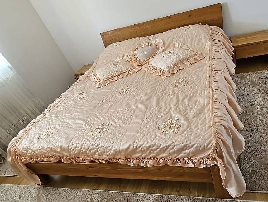 Tutte le decorazioni: Bettüberwurf glänzend – Usato da Suhr venduto da Tina111 2