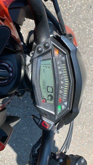 Kawasaki Strada: Kawasaki Z1000 ABS ab MFK – Usato da Biberist venduto da Supilami 4