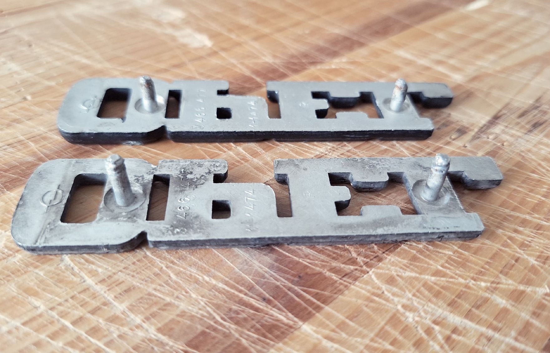 Opel Tutti pezzi di ricambio auto: Opel Oldtimer Embleme – Usato da Triesen venduto da BLACKSHEEP75 4