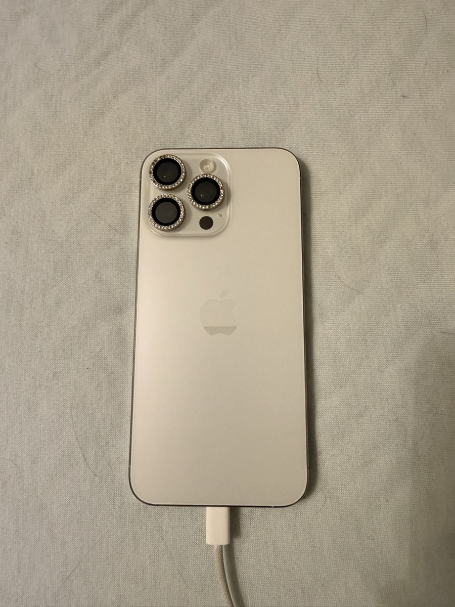 Apple Telefoni cellulari / Smartphones: iPhone 15 Pro Max, 256GB, Natural Titanium, Batterie 89%, – Nuovo (secondo la descrizione) da Muttenz venduto da SunnyPower01 2